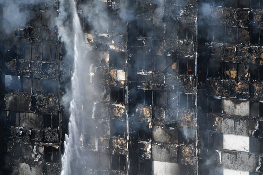 REAÇÃO AO FOGO DOS MATERIAIS DE CONSTRUÇÃO APLICADOS EM FACHADAS