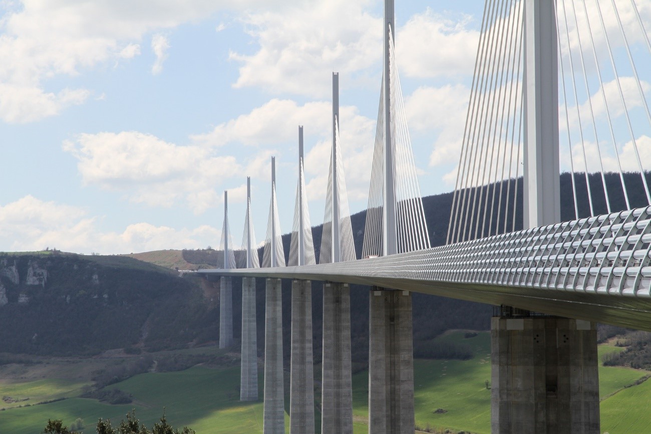 Verificação das Condições Estruturais de uma ponte em Betão Armado