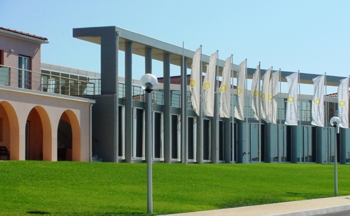 Luí­s Viegas Nascimento Geriatric Center